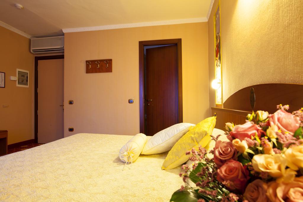 Boutique Hotel Puccini Монтекатини-Терме Экстерьер фото